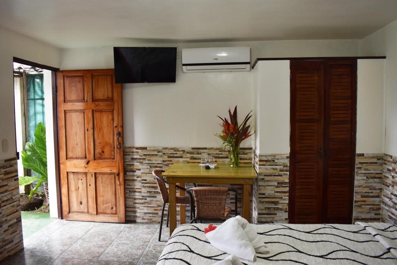 Hotel Quepos Paraiso Kültér fotó